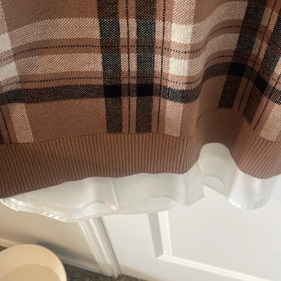 Cute Trendy Fall/Winter Brown Plaid Dress (Never Worn, Fits Like L) - Picture 3 of 5